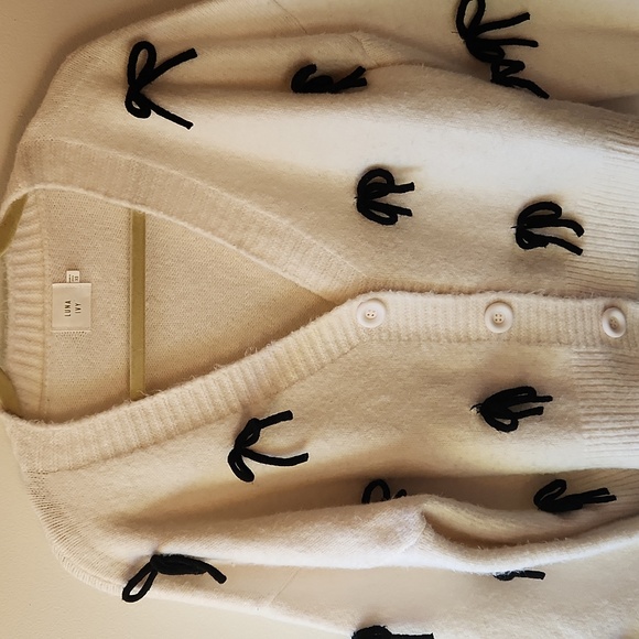 White Cardigan with Black Bow Accents - Picture 2 of 11